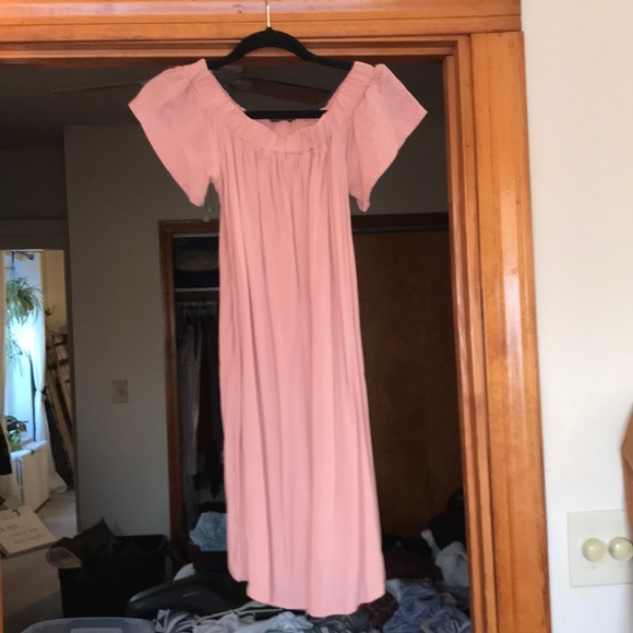 Off the shoulder dress - Picture 2 of 5